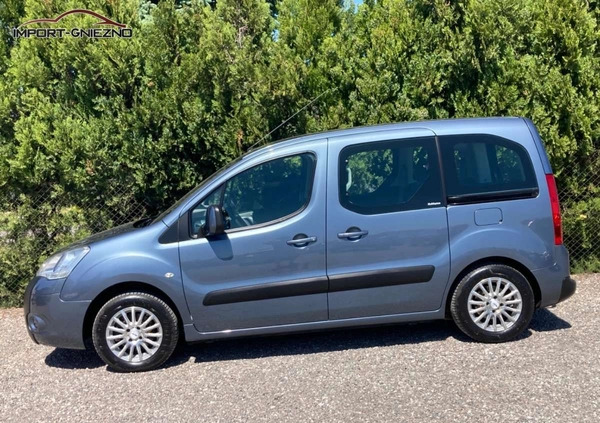 Citroen Berlingo cena 23900 przebieg: 230000, rok produkcji 2009 z Trzcińsko-Zdrój małe 232